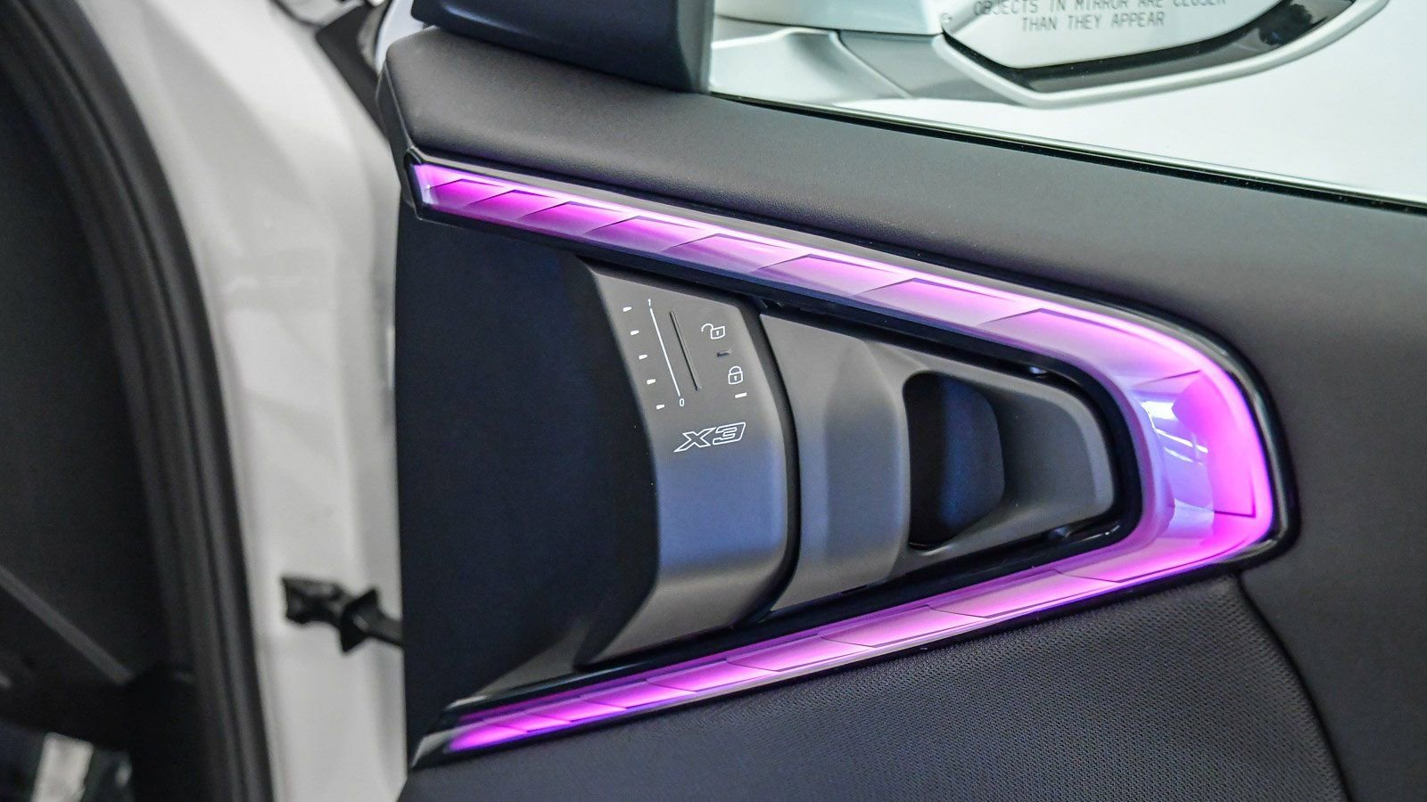 Used 2025 BMW X3 xDrive30i w/ Convenience Package image 17