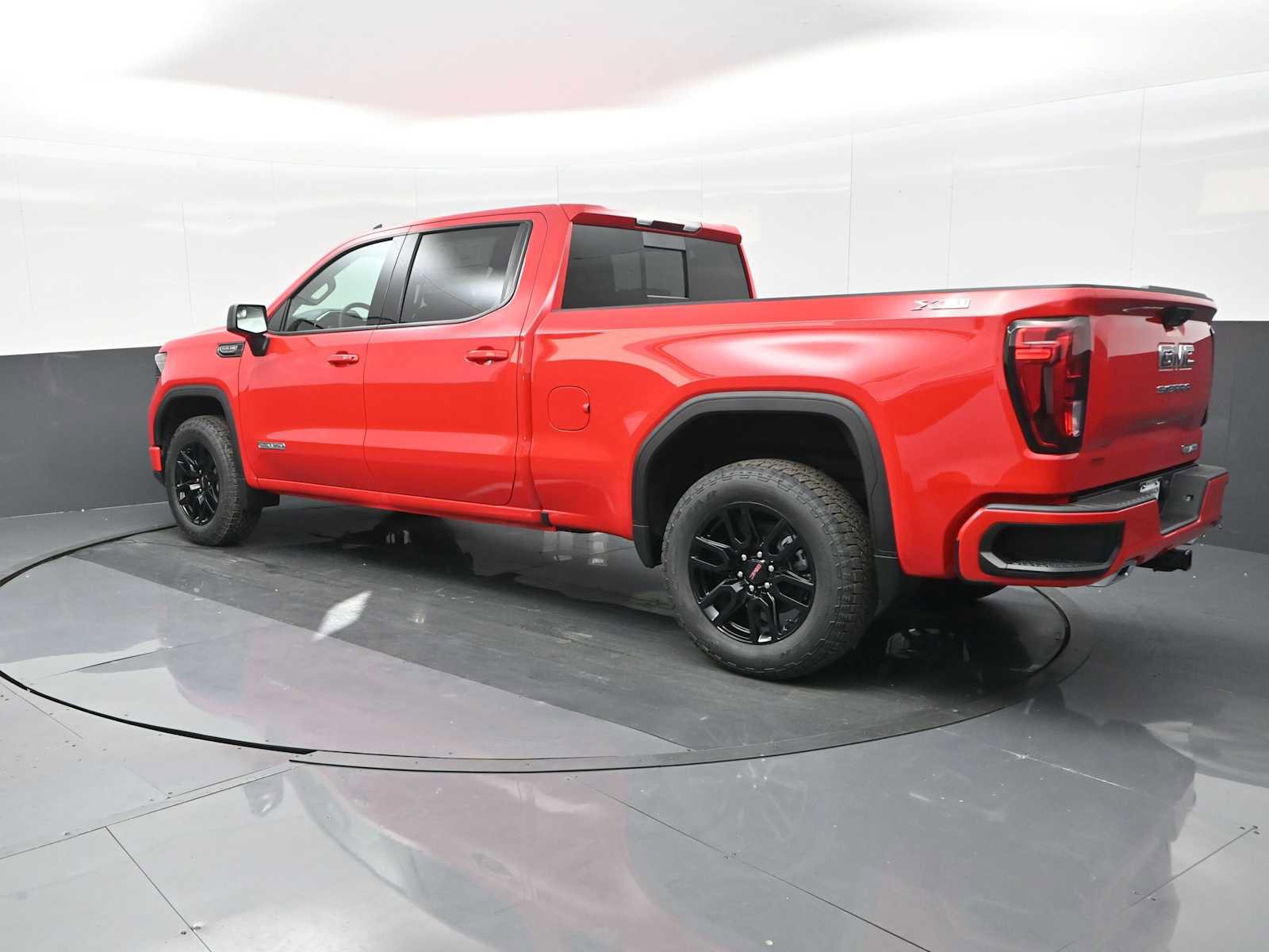 New 2026 GMC Sierra 1500 Elevation image 6