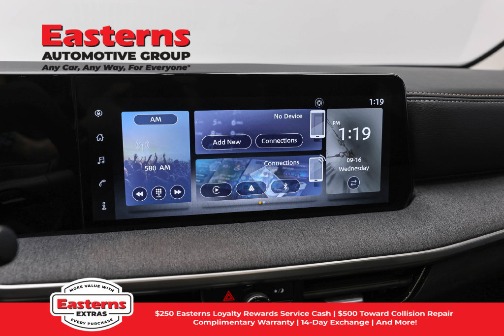 Used 2025 Nissan Kicks SV w/ SV Premium Package AWD/4WD image 20