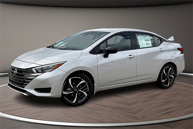 New 2025 Nissan Versa SR