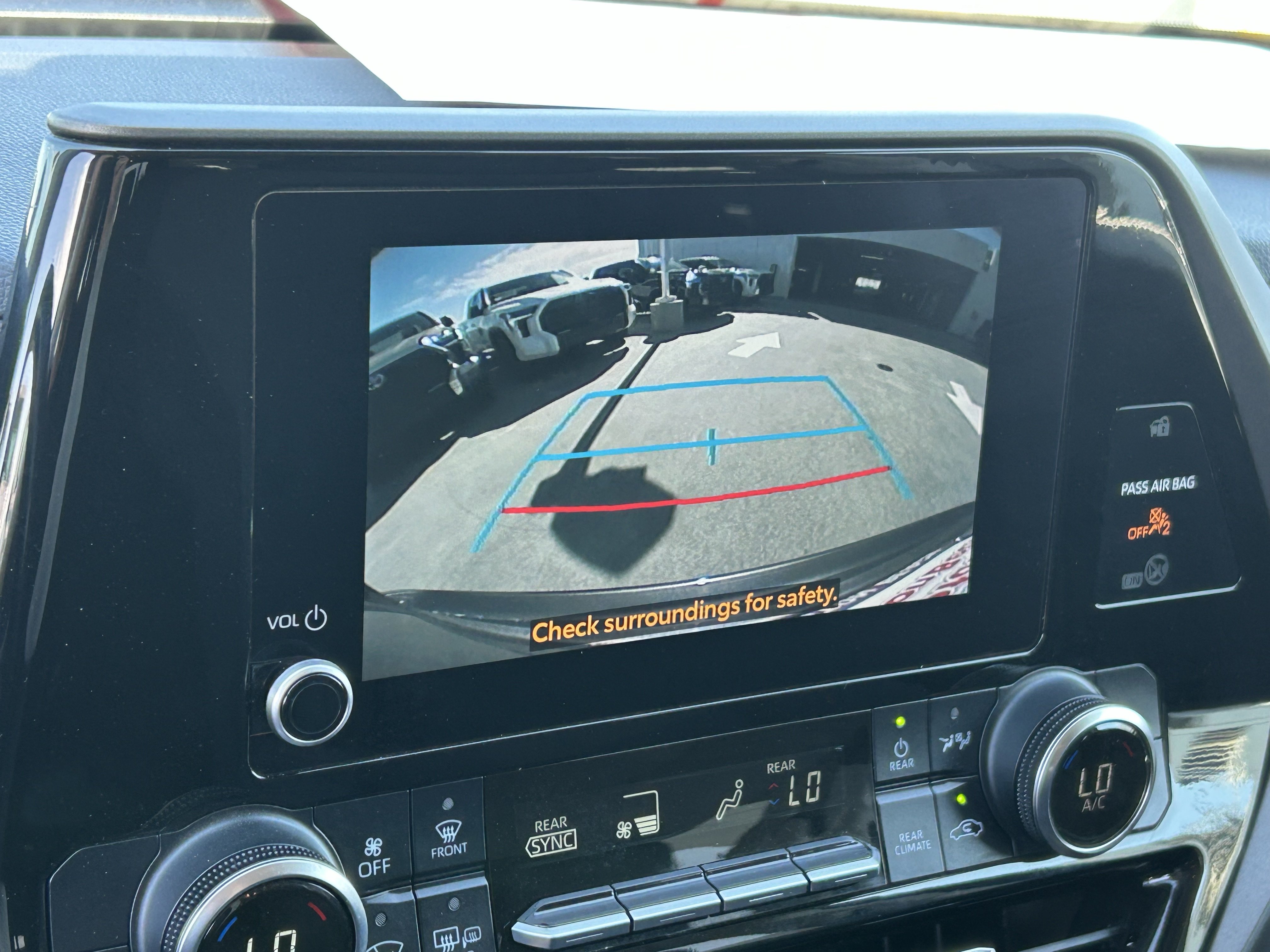 Certified 2023 Toyota Highlander LE FWD image 22