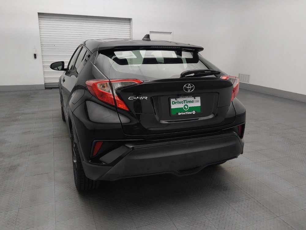 Used 2019 Toyota C-HR XLE FWD image 6