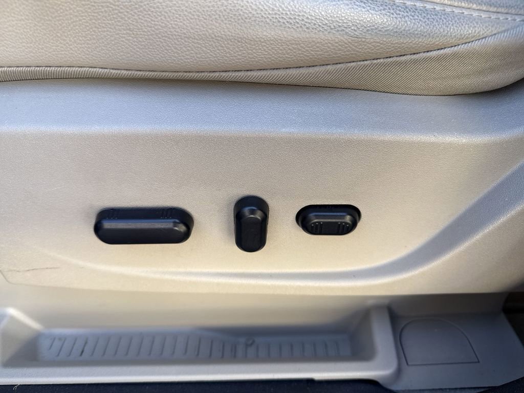Used 2015 Ford Escape Titanium AWD/4WD image 10