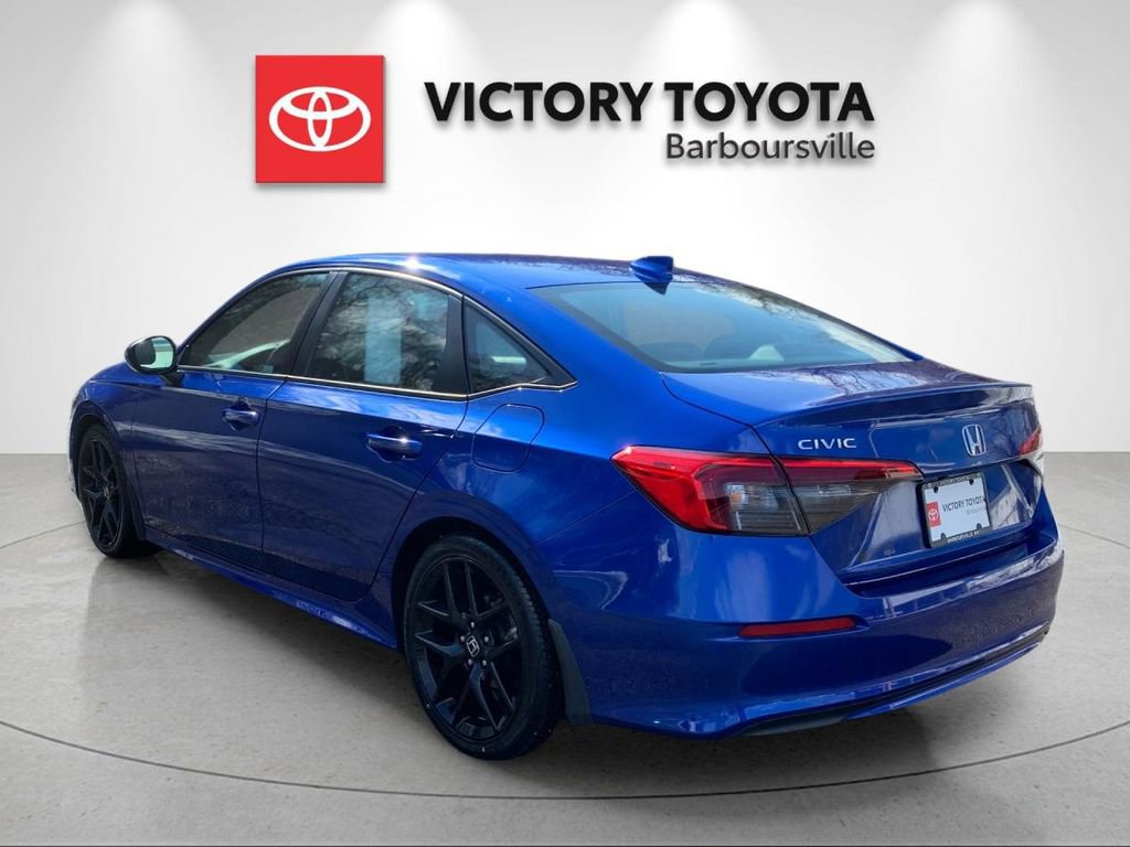 Used 2023 Honda Civic Sport image 3