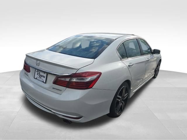 Used 2017 Honda Accord Sport image 6