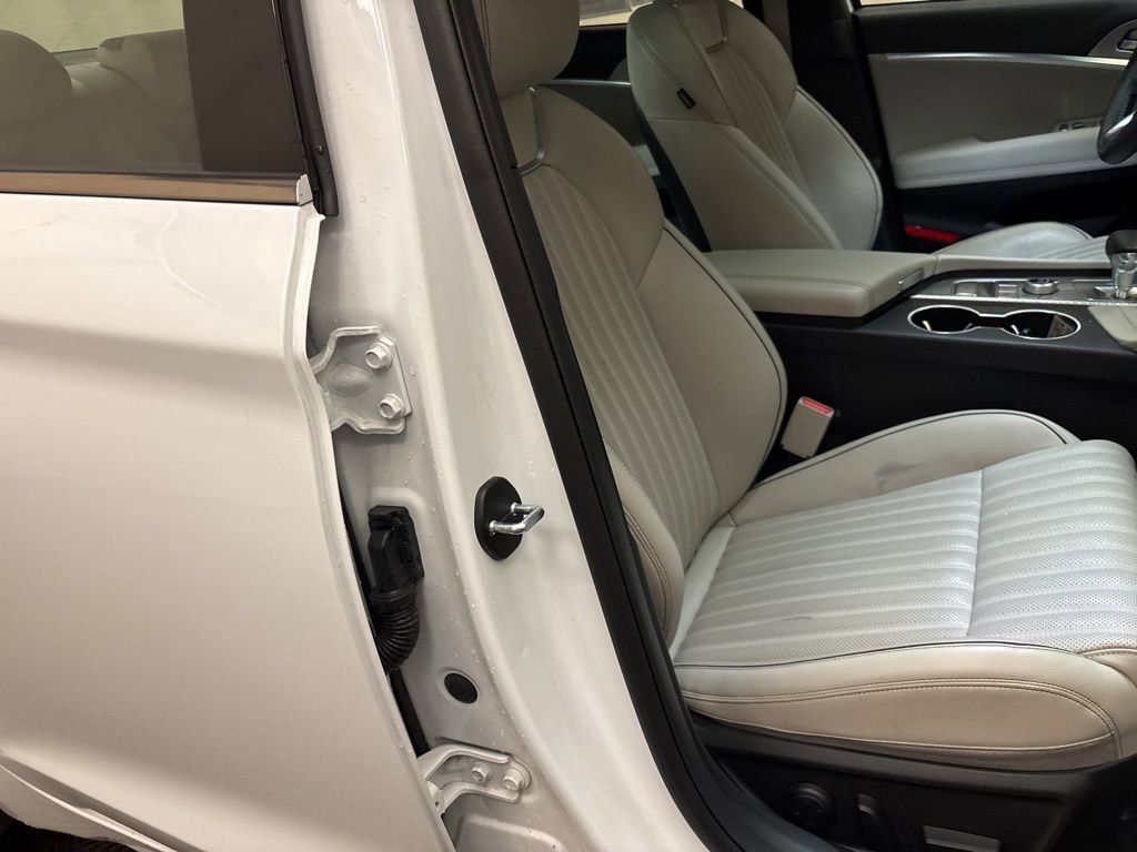 Used 2023 Genesis G70 2.0T w/ Sport Prestige Package image 25