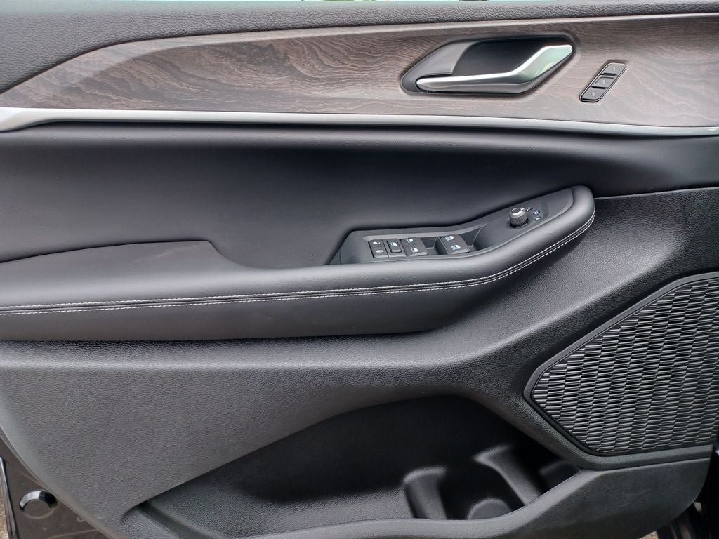 New 2026 Jeep Grand Cherokee Limited AWD/4WD image 7
