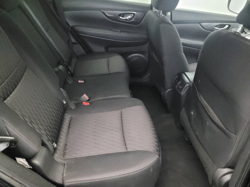 Used 2018 Nissan Rogue SV AWD/4WD image 19