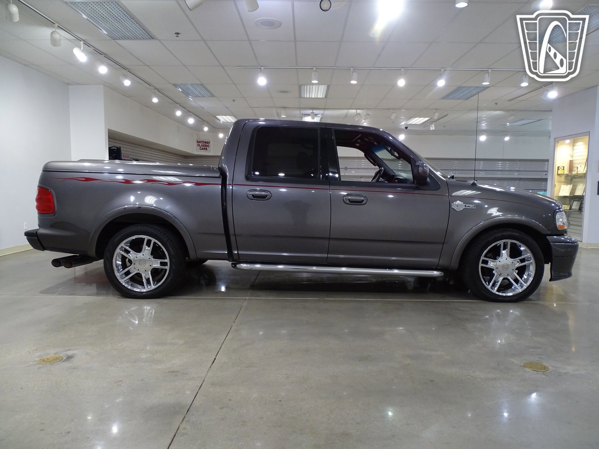 Used 2002 Ford F150 Harley-Davidson RWD image 18