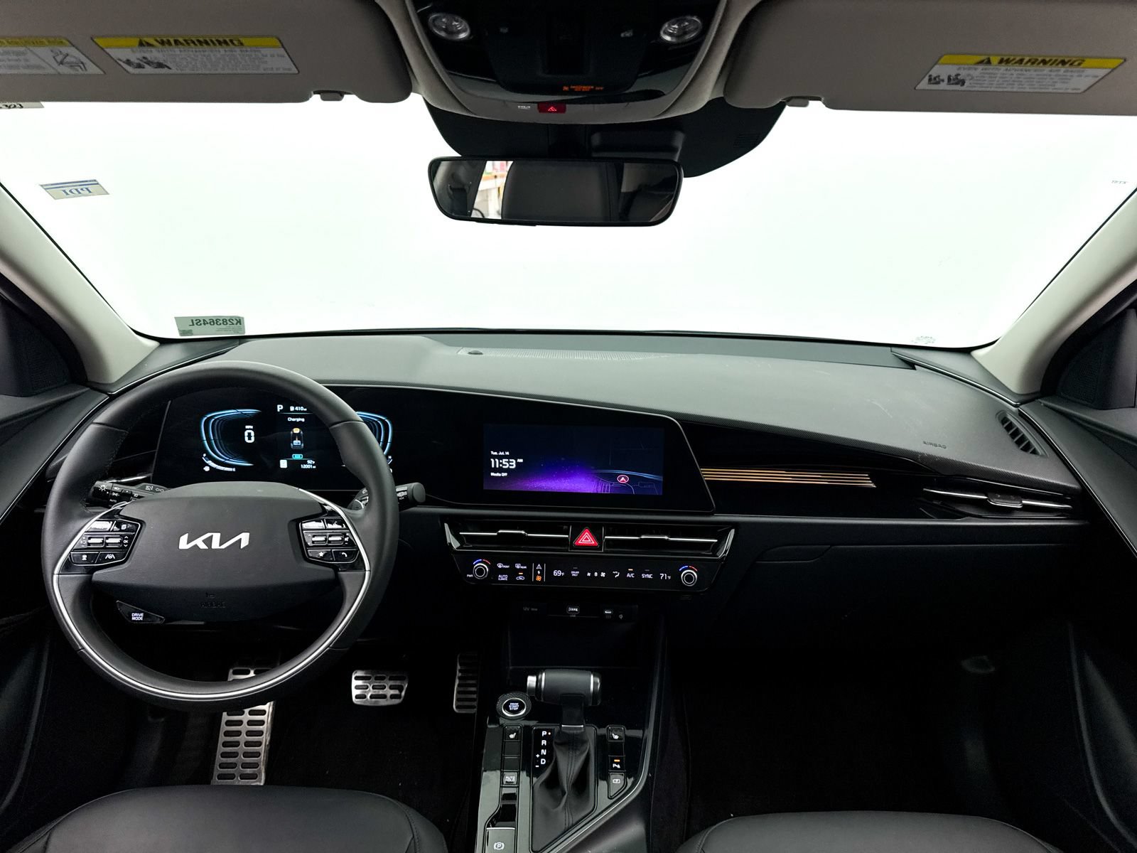 Certified 2025 Kia Niro EX Touring FWD image 21