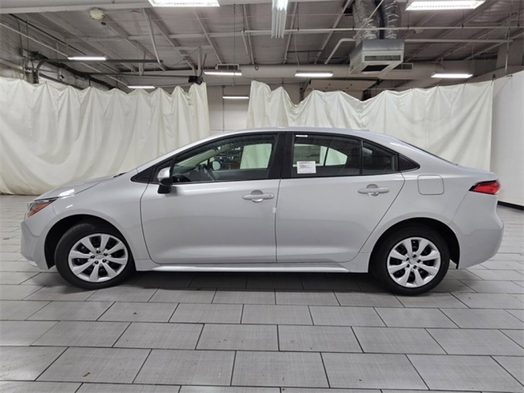 New 2026 Toyota Corolla LE image 10