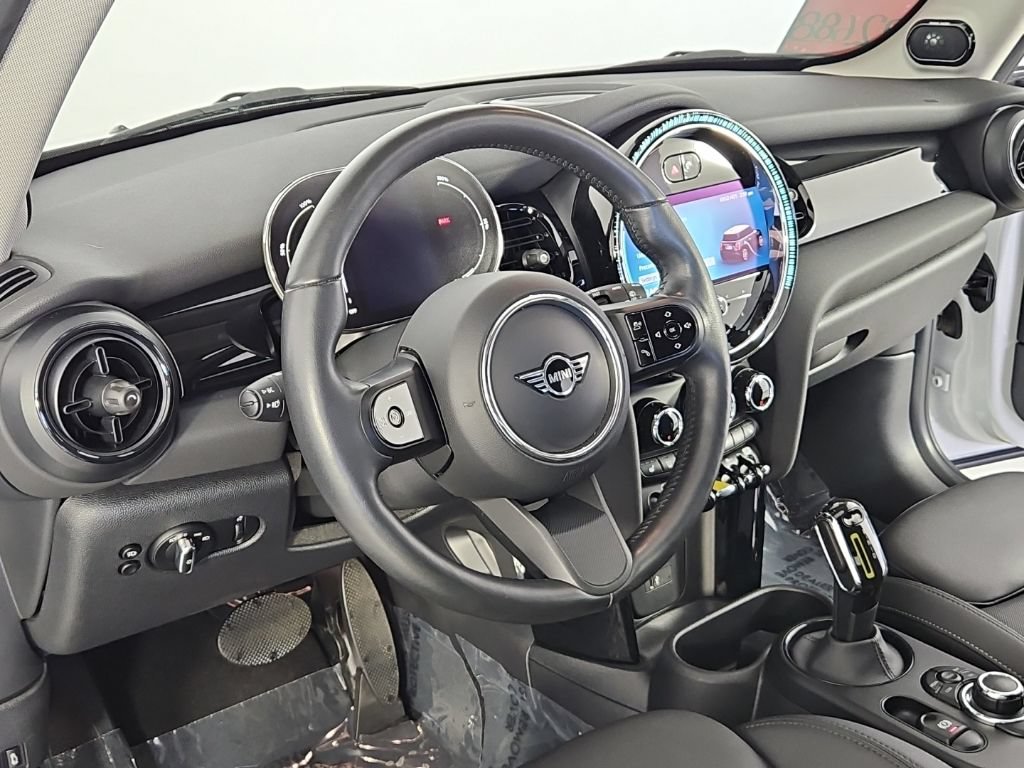Used 2024 MINI Cooper SE FWD image 25