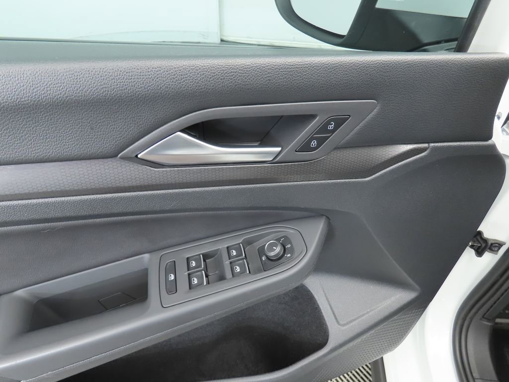 Used 2022 Volkswagen GTI Autobahn image 23