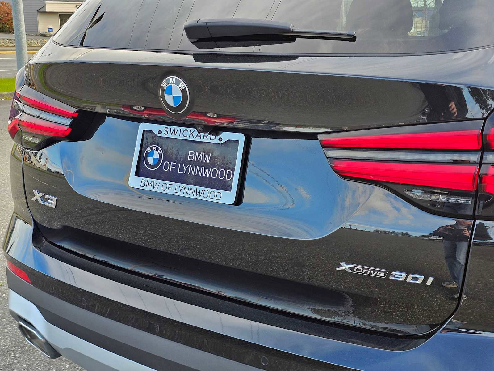 Used 2024 BMW X3 xDrive30i w/ Convenience Package w/ZPA image 13