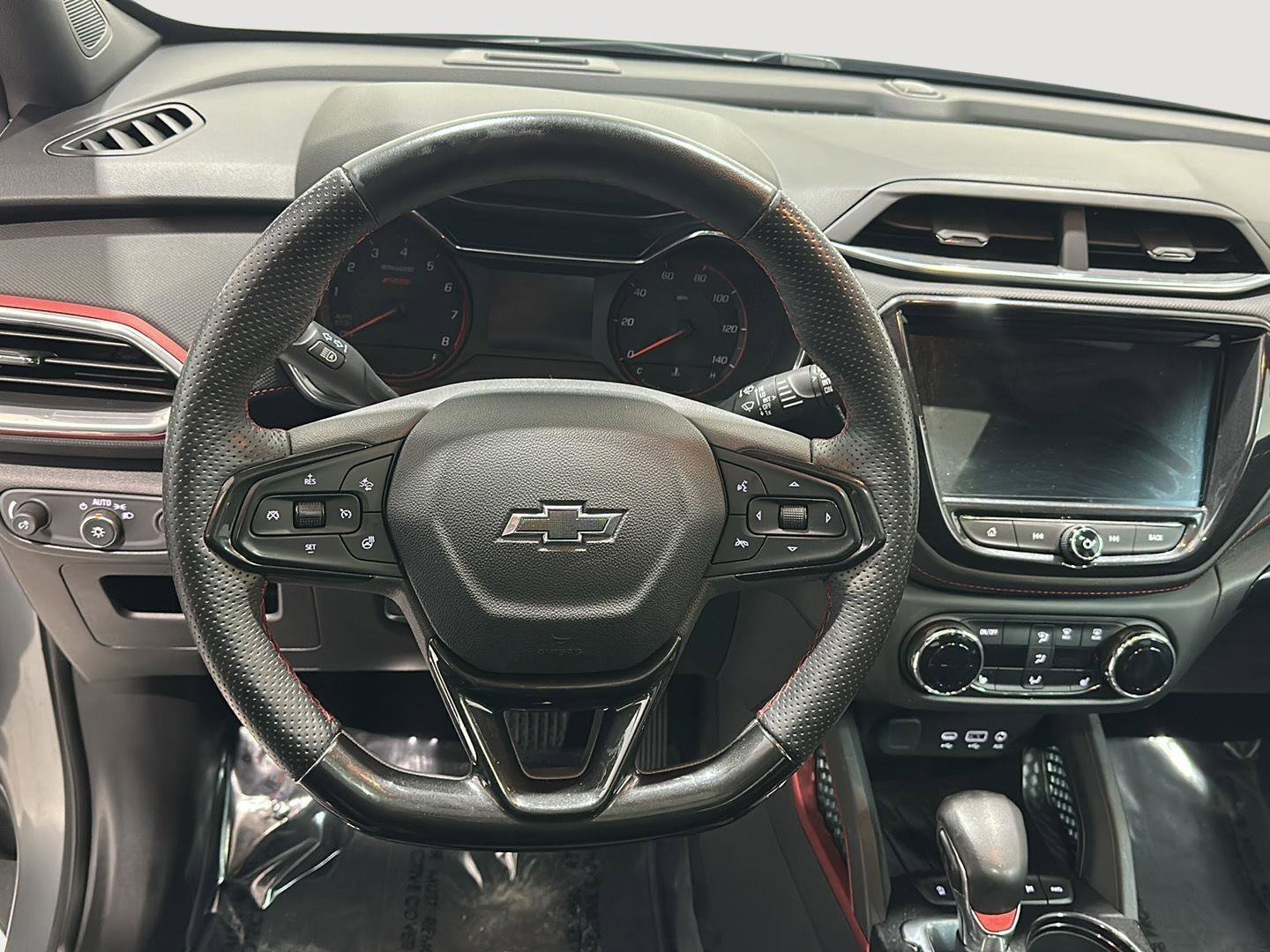 Used 2023 Chevrolet TrailBlazer RS w/ Sun and Liftgate Package image 10