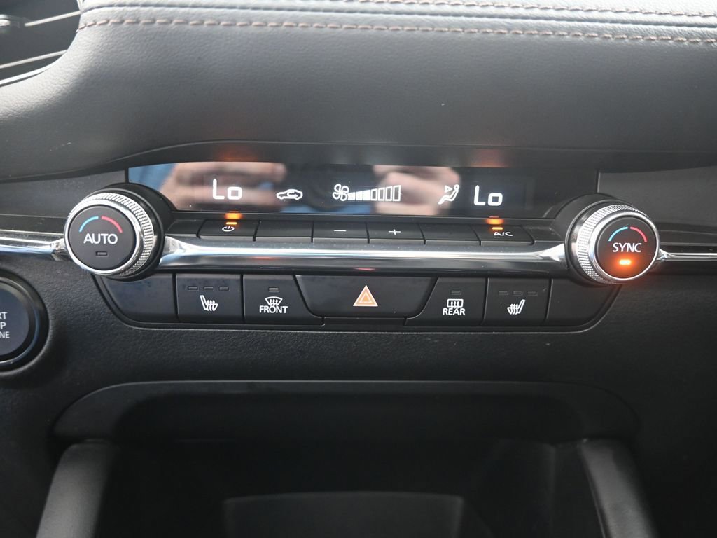 Used 2023 MAZDA MAZDA3 s image 12