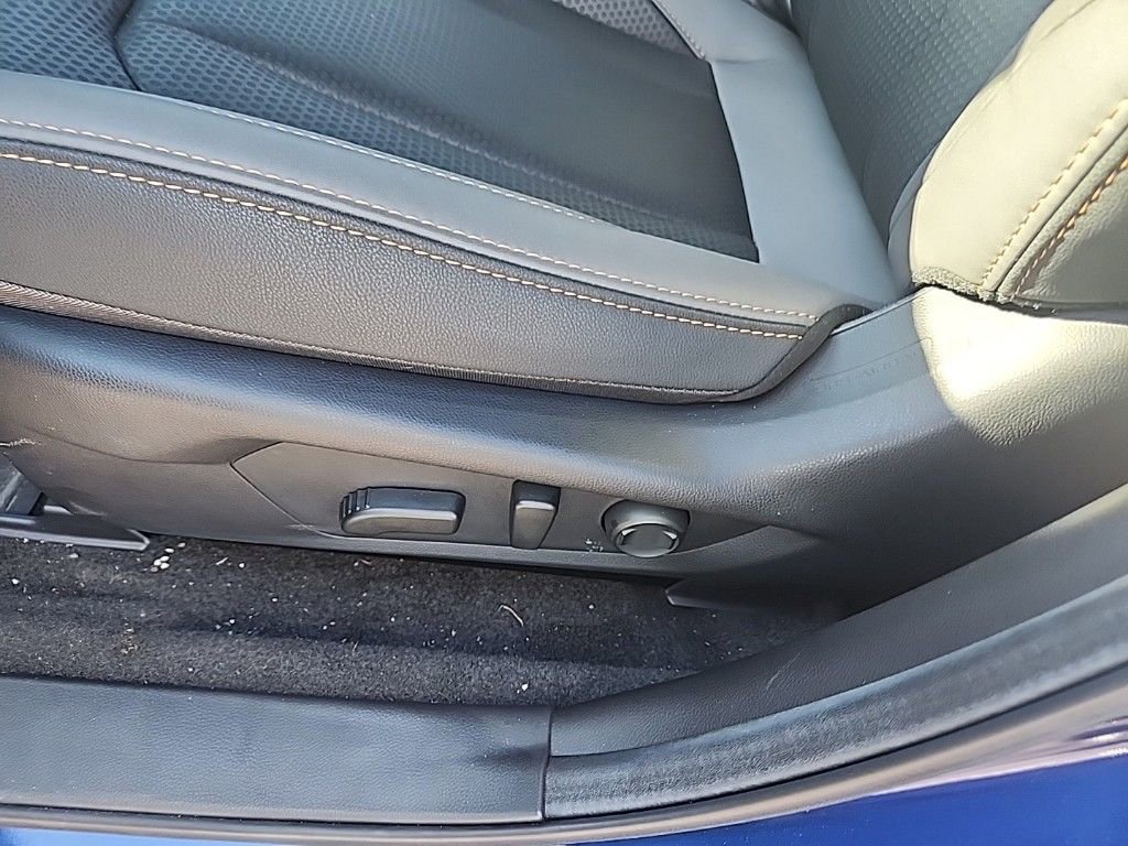 Used 2025 Subaru Crosstrek 2.5i Wilderness w/ Wilderness Package image 28