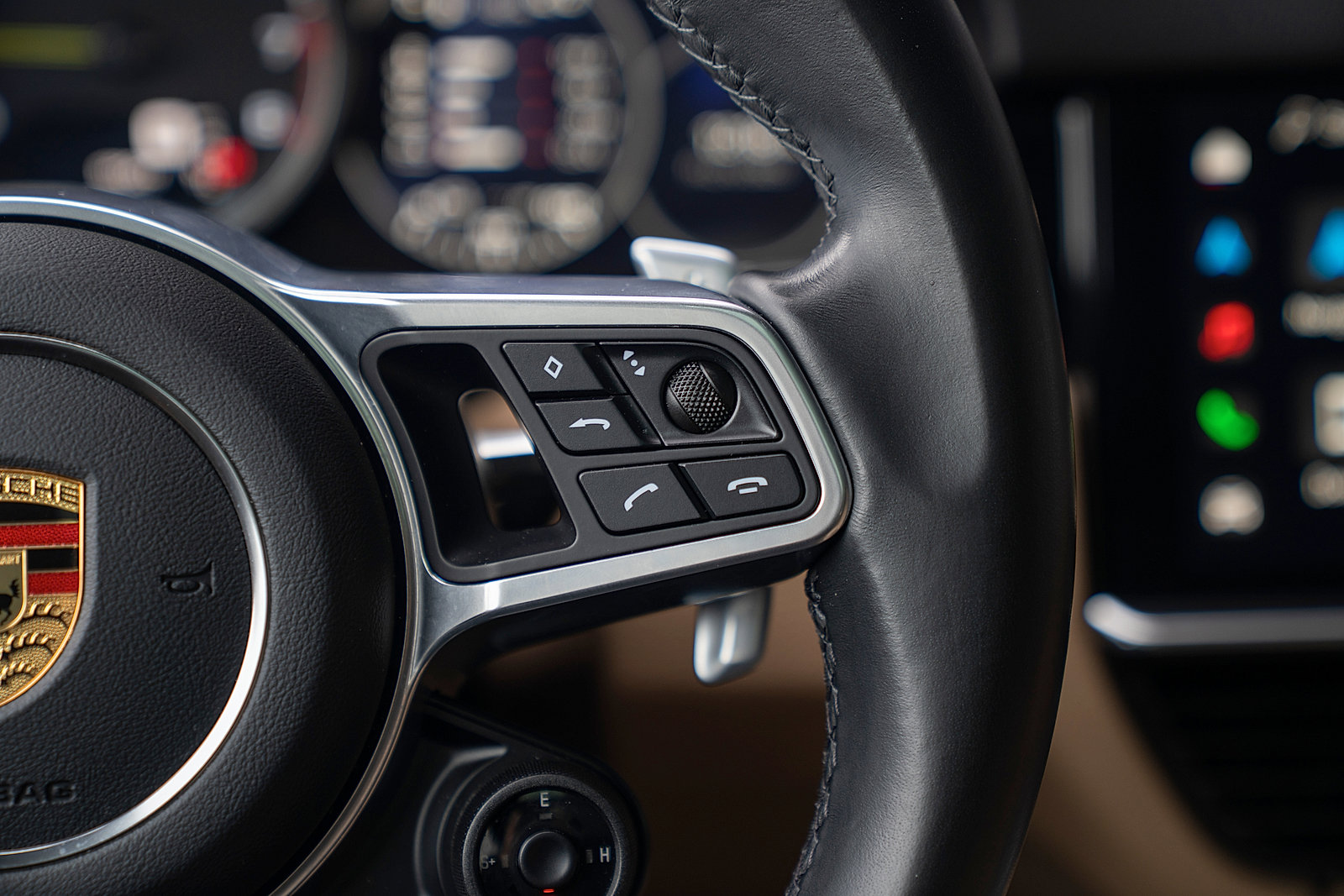 Certified 2022 Porsche Cayenne E-Hybrid image 8