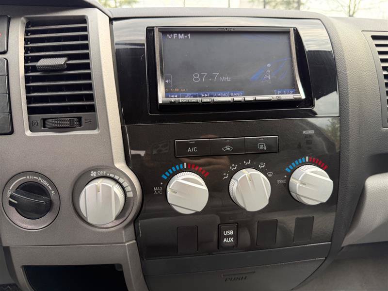 Used 2011 Toyota Tundra 4x4 Double Cab w/ Tow Pkg image 40