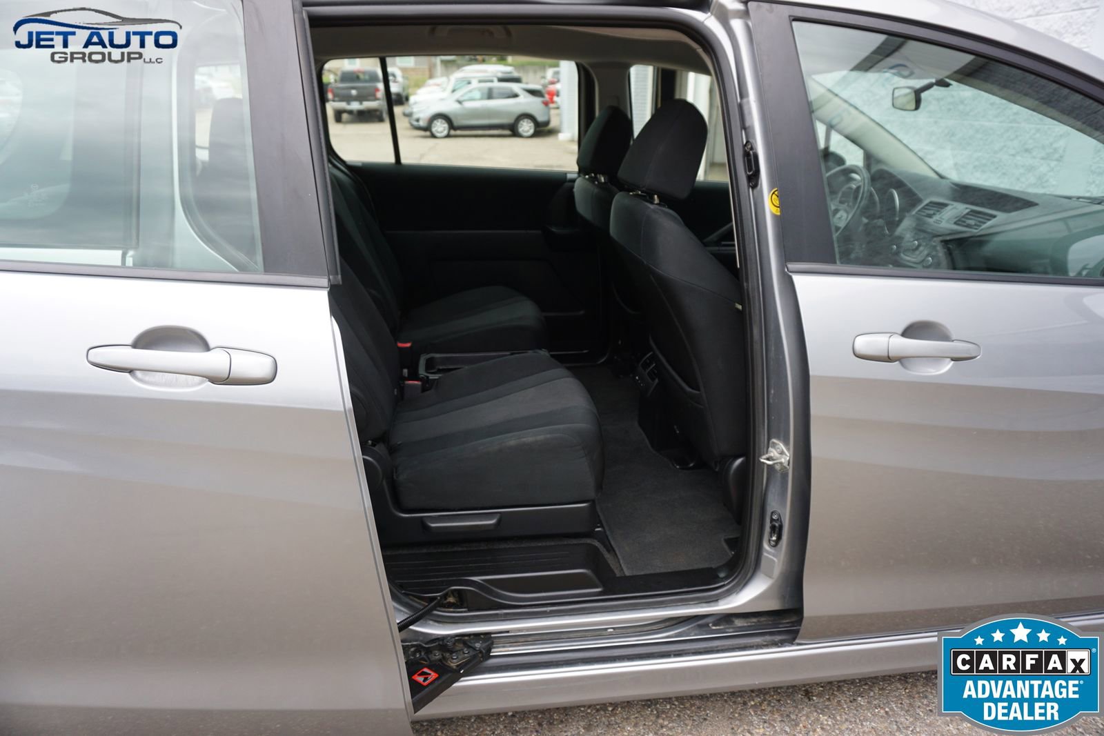 Used 2013 MAZDA MAZDA5 Touring FWD image 23