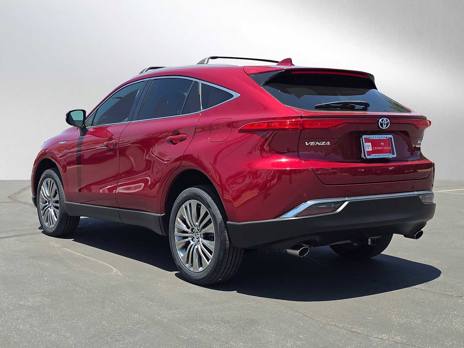 Certified 2021 Toyota Venza XLE AWD/4WD image 5