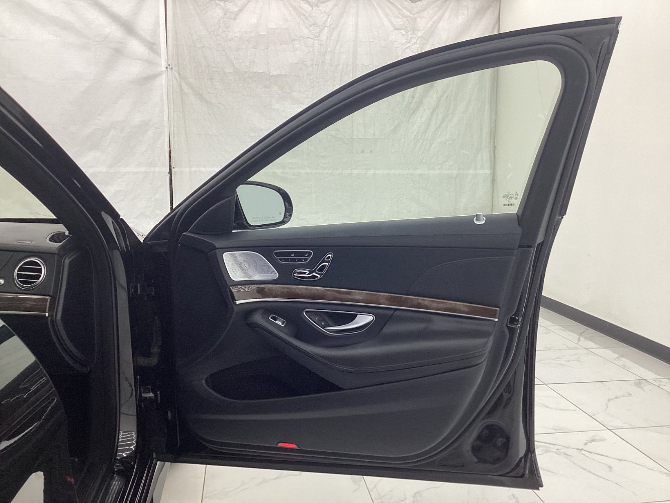 Used 2018 Mercedes-Benz S 560 4MATIC Sedan image 19