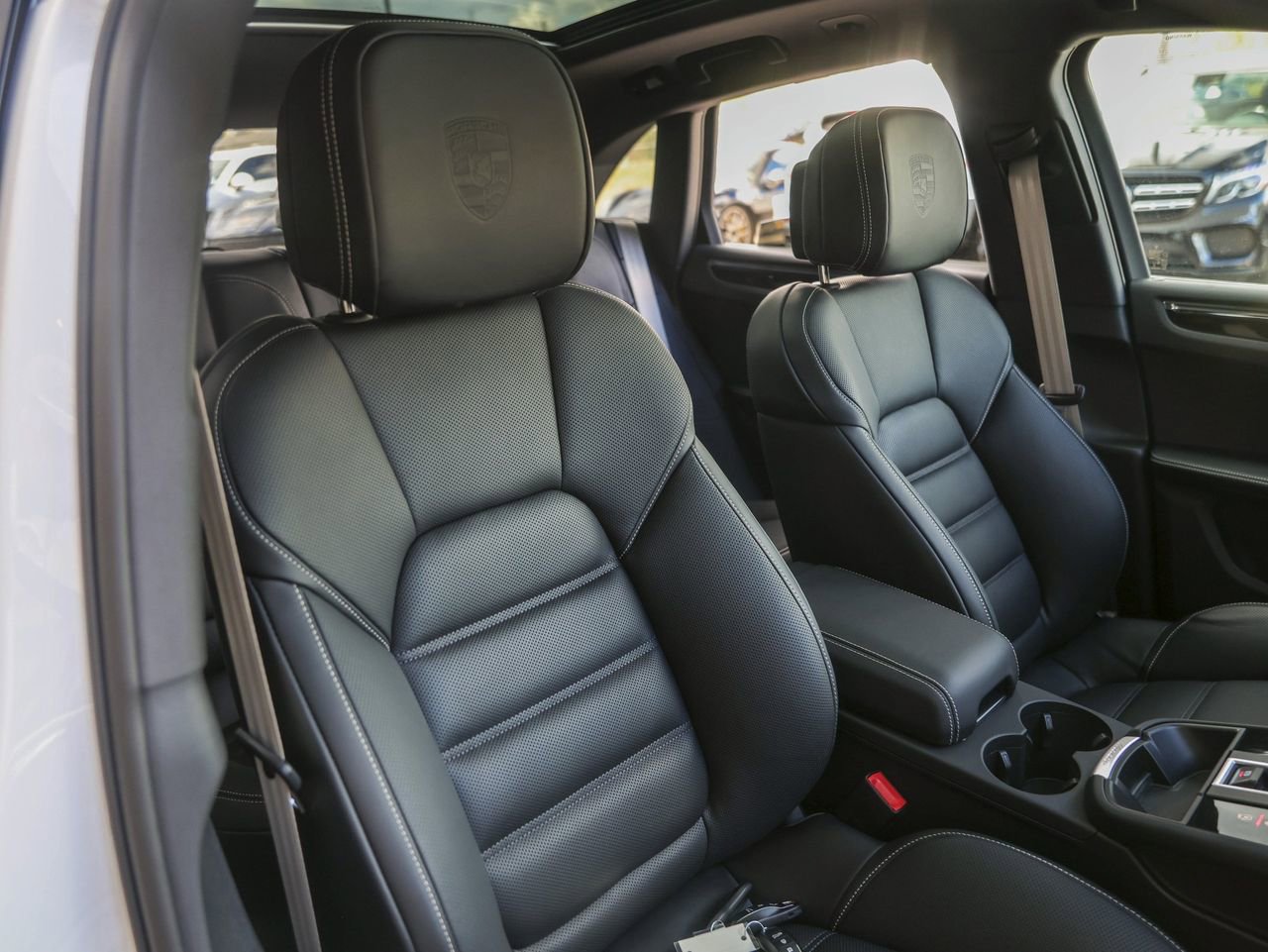 Used 2026 Porsche Macan S image 38