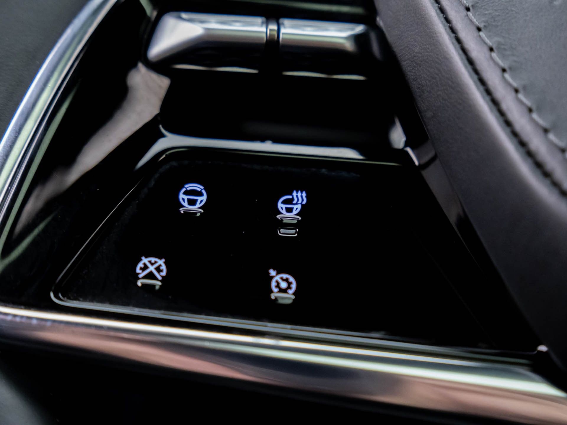 Certified 2024 Cadillac Lyriq Sport w/ Nappa Leather Package image 31