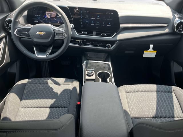 New 2027 Chevrolet Equinox LT w/ LPO, Floor Liner Package FWD image 16