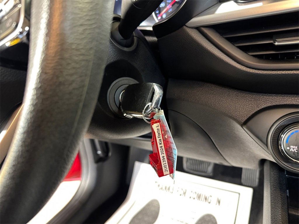 Certified 2024 Kia Forte LXS image 29
