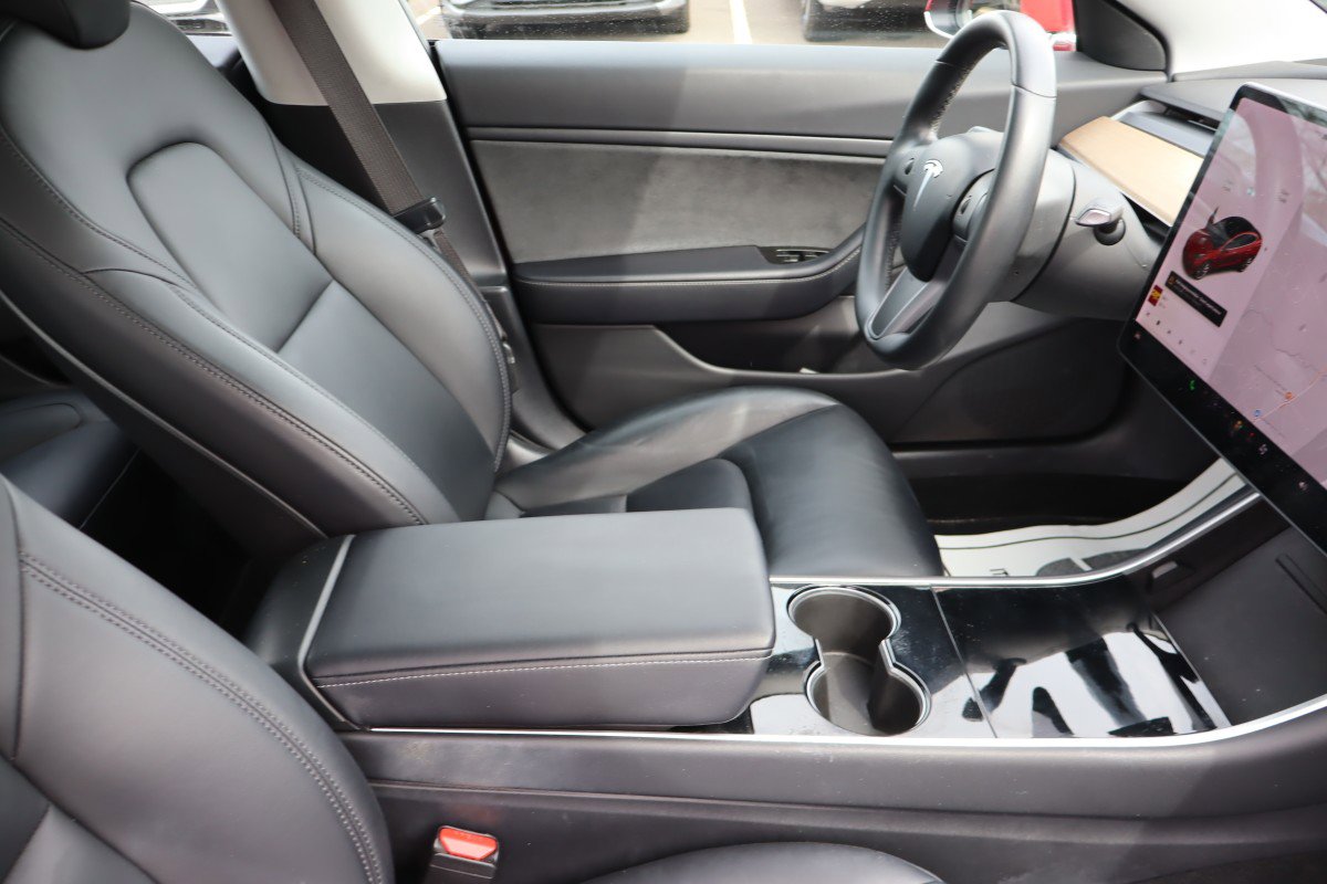 Used 2018 Tesla Model 3 Long Range image 15