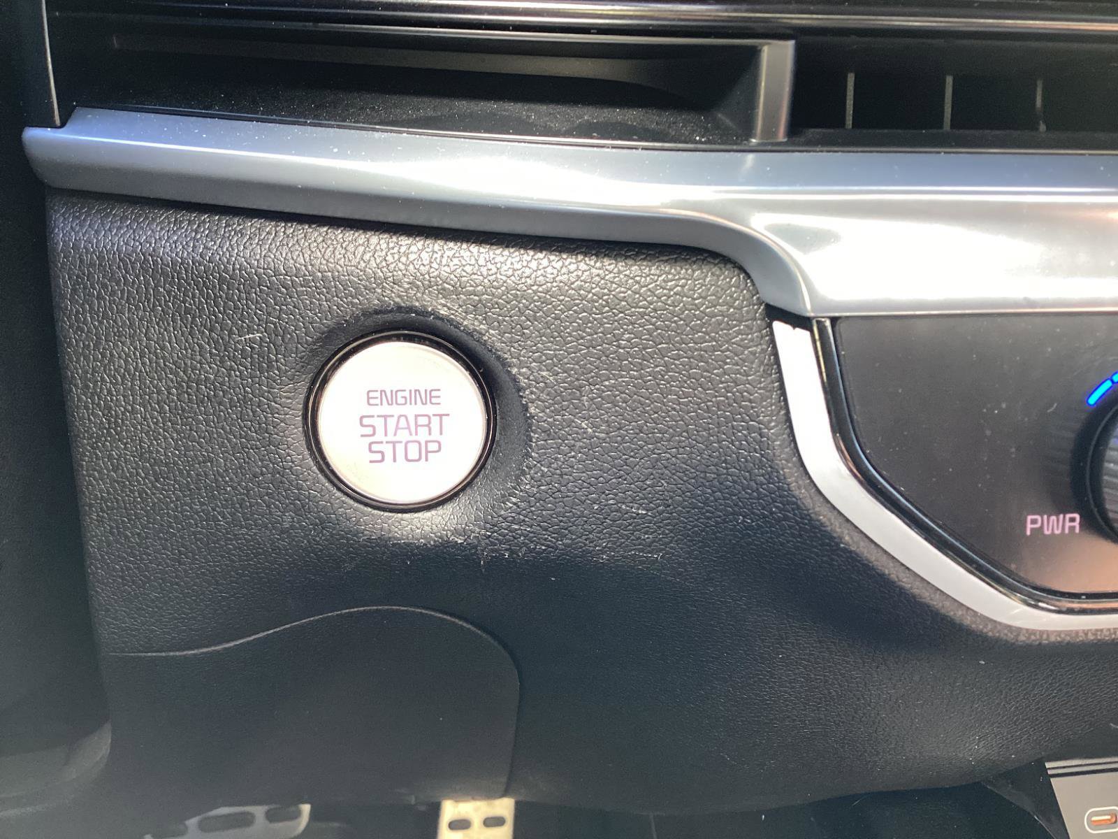 Used 2024 Kia Sorento SX Prestige w/ Sage Leather Package image 28