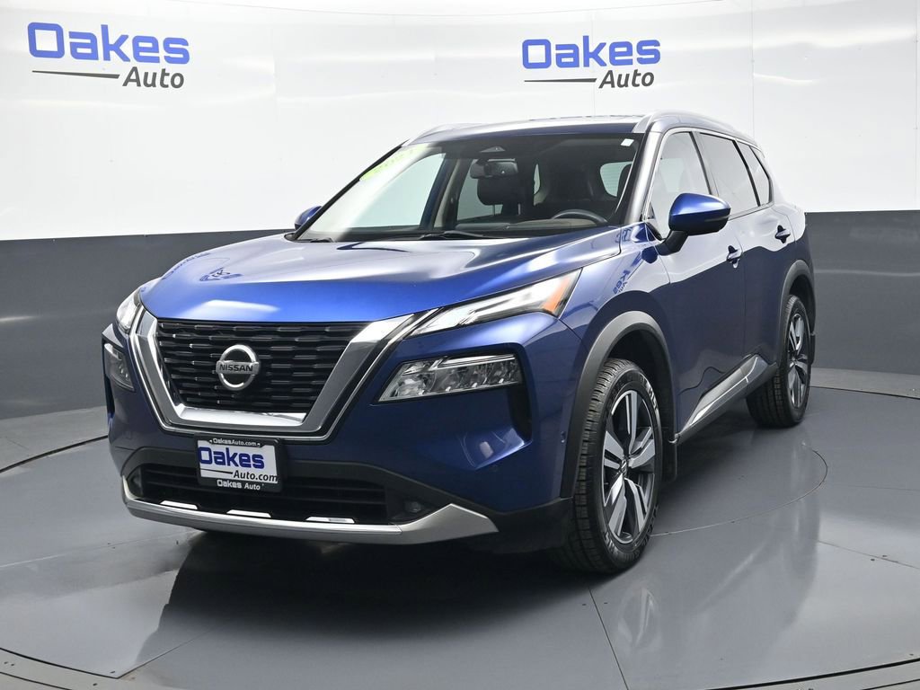 Used 2021 Nissan Rogue Platinum image 4