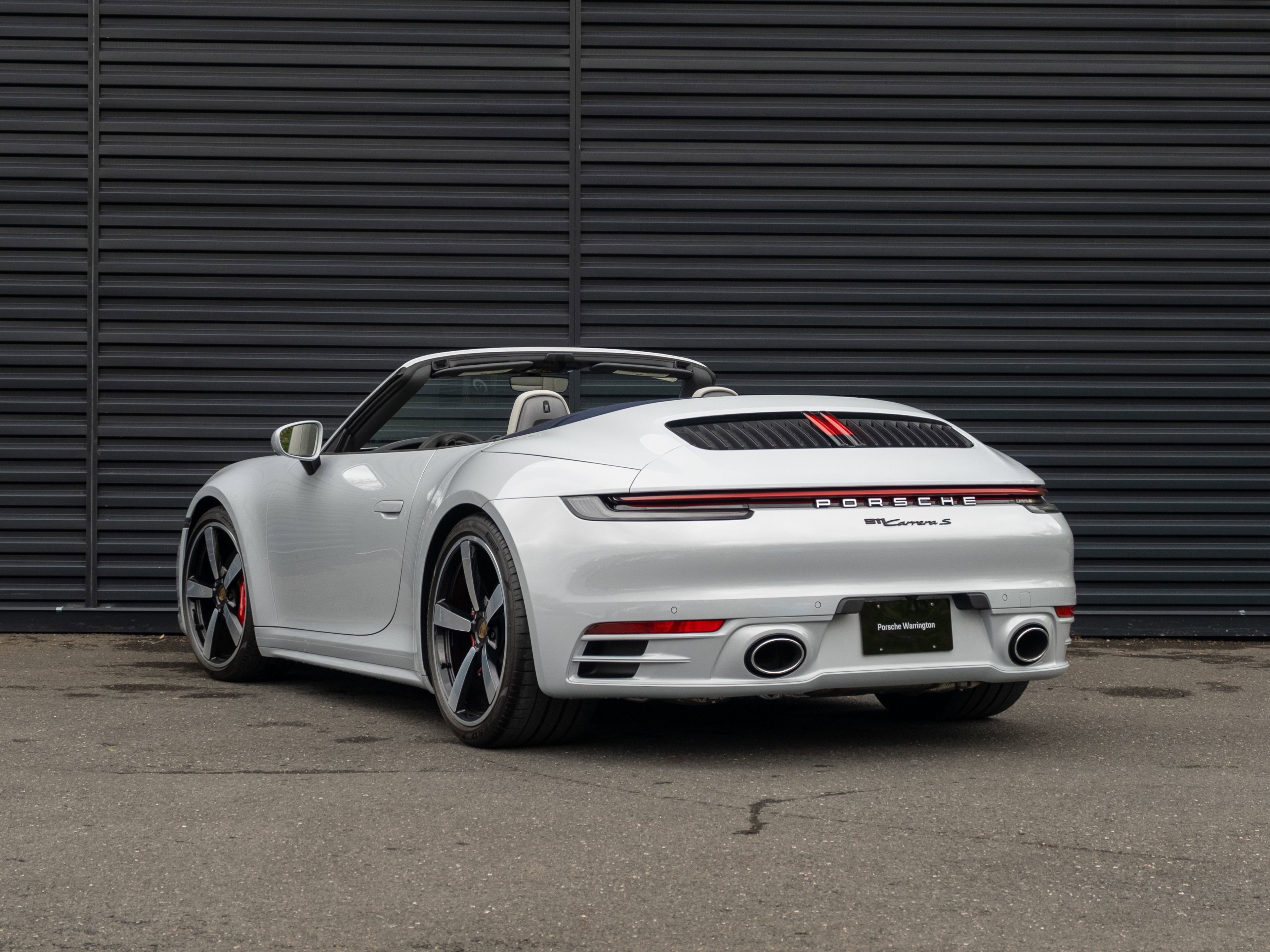 Certified 2024 Porsche 911 Carrera S RWD image 3