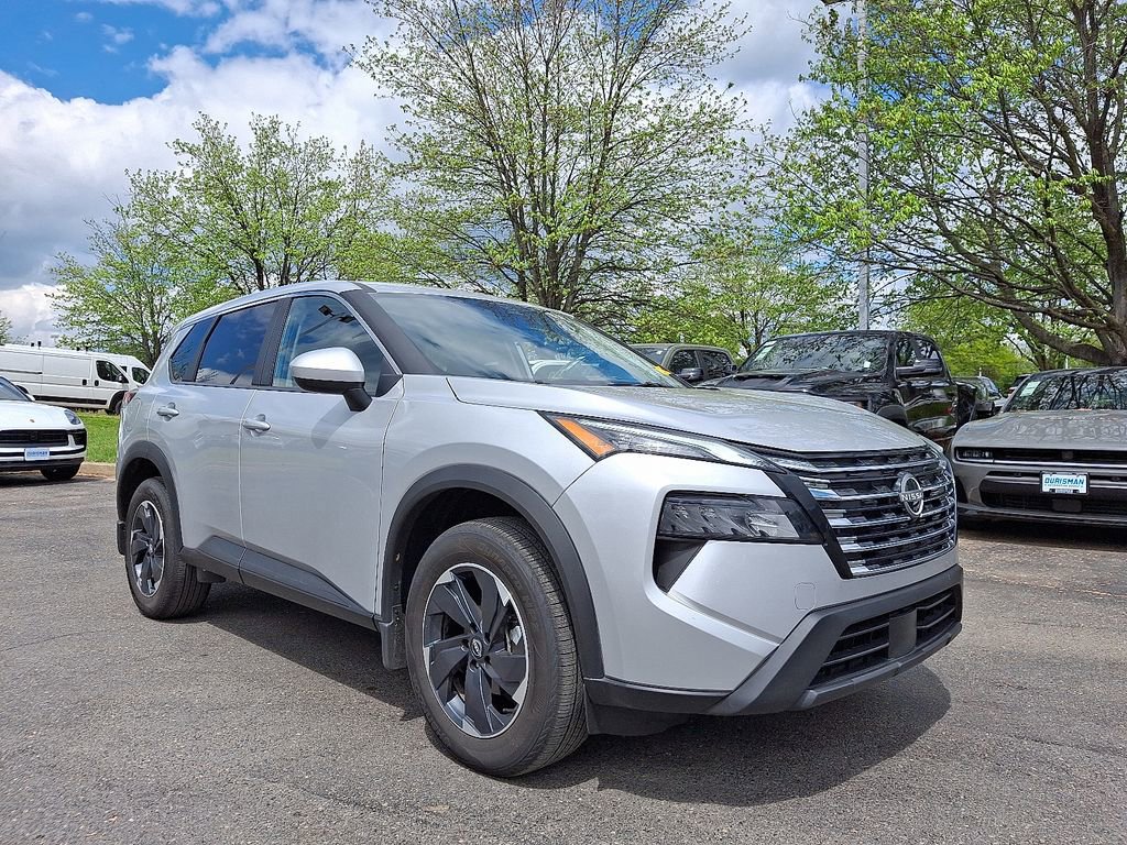 Used 2025 Nissan Rogue SV