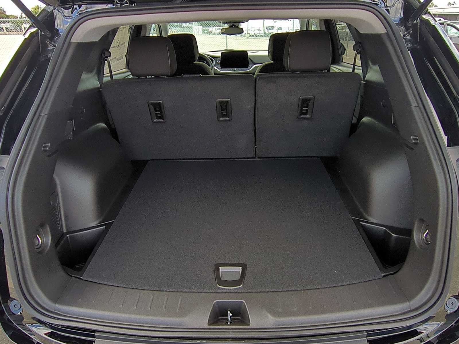 New 2026 Chevrolet Blazer LT FWD image 25