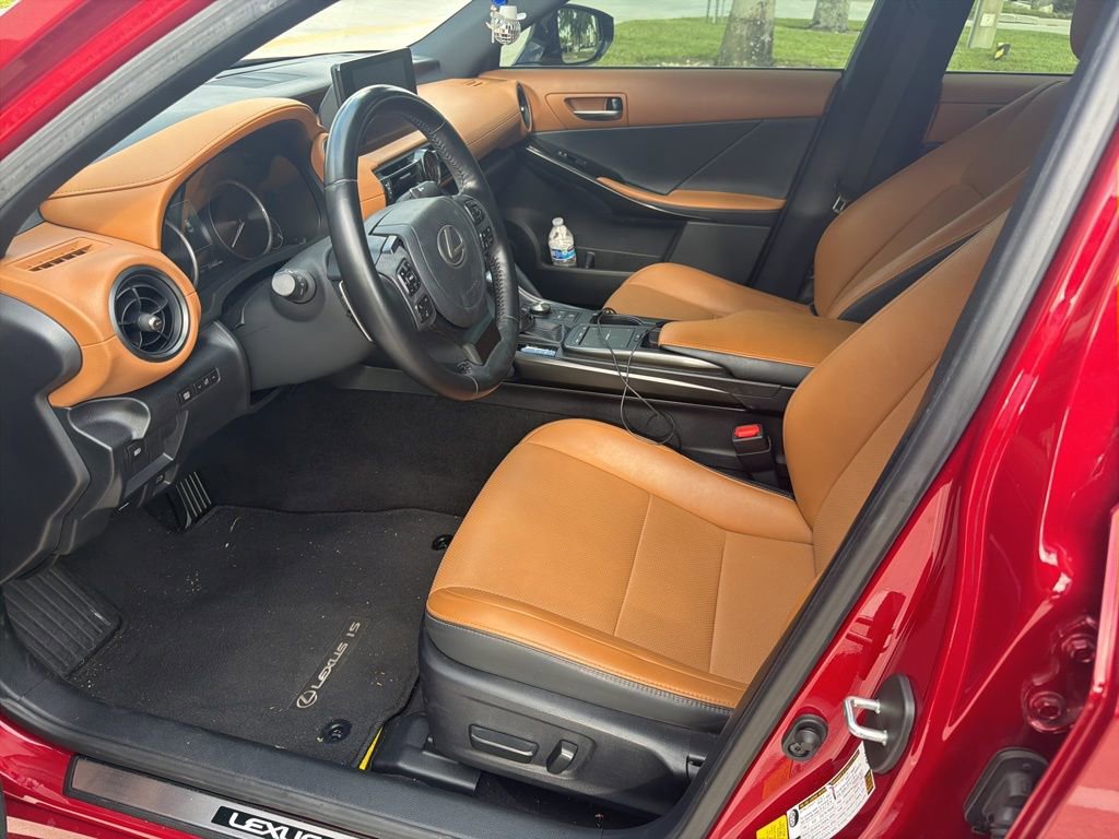 Used 2023 Lexus IS 300 w/ Comfort Package image 5