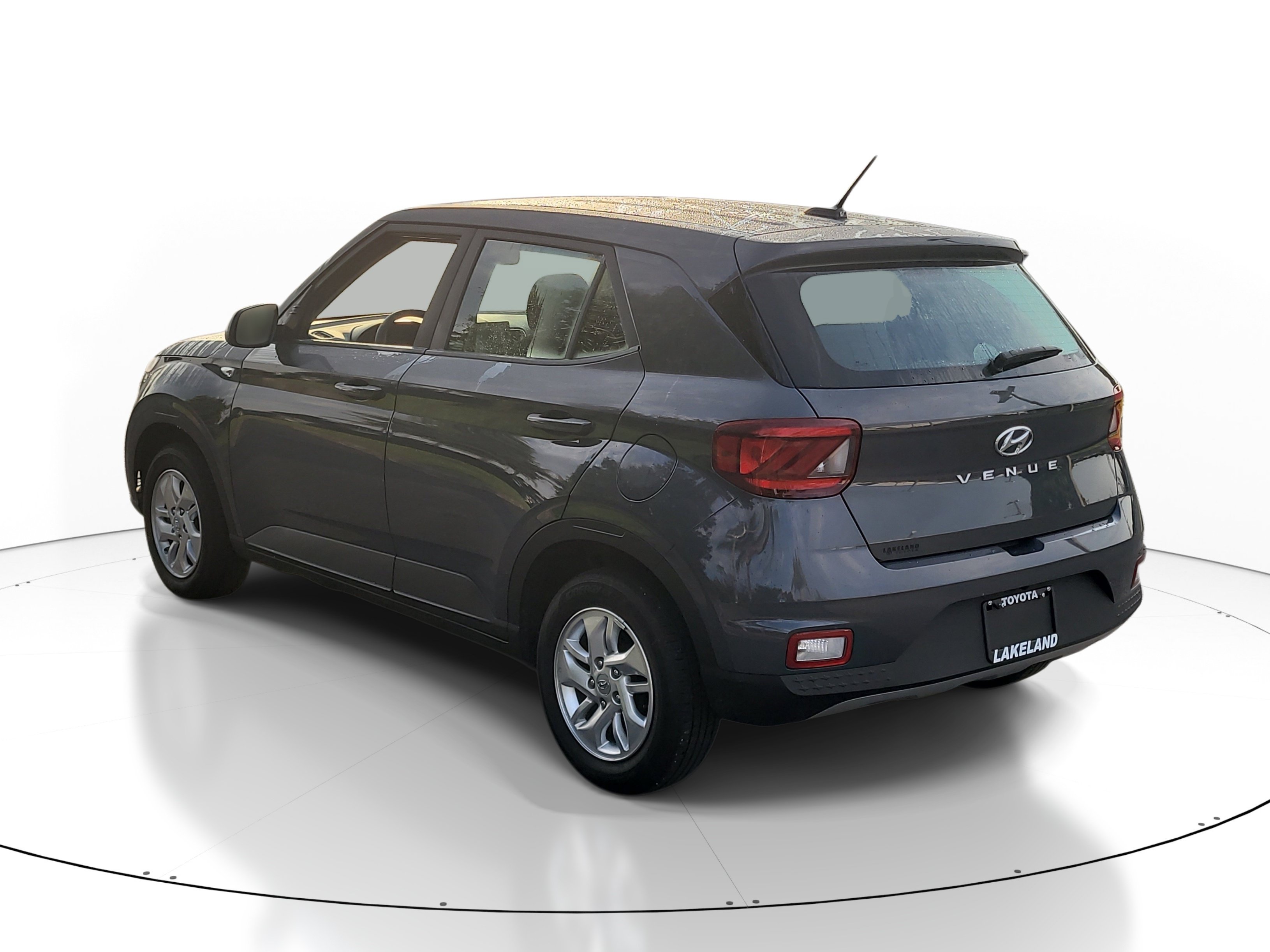 Used 2025 Hyundai Venue SE FWD image 5