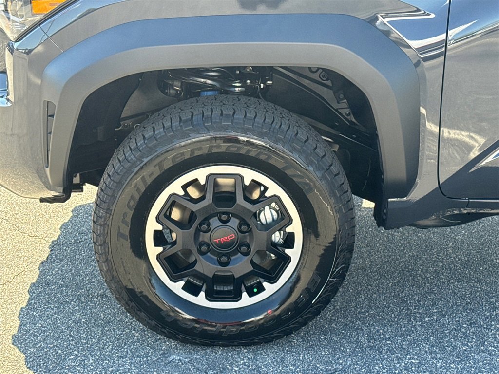 New 2025 Toyota Tacoma TRD Off-Road image 11