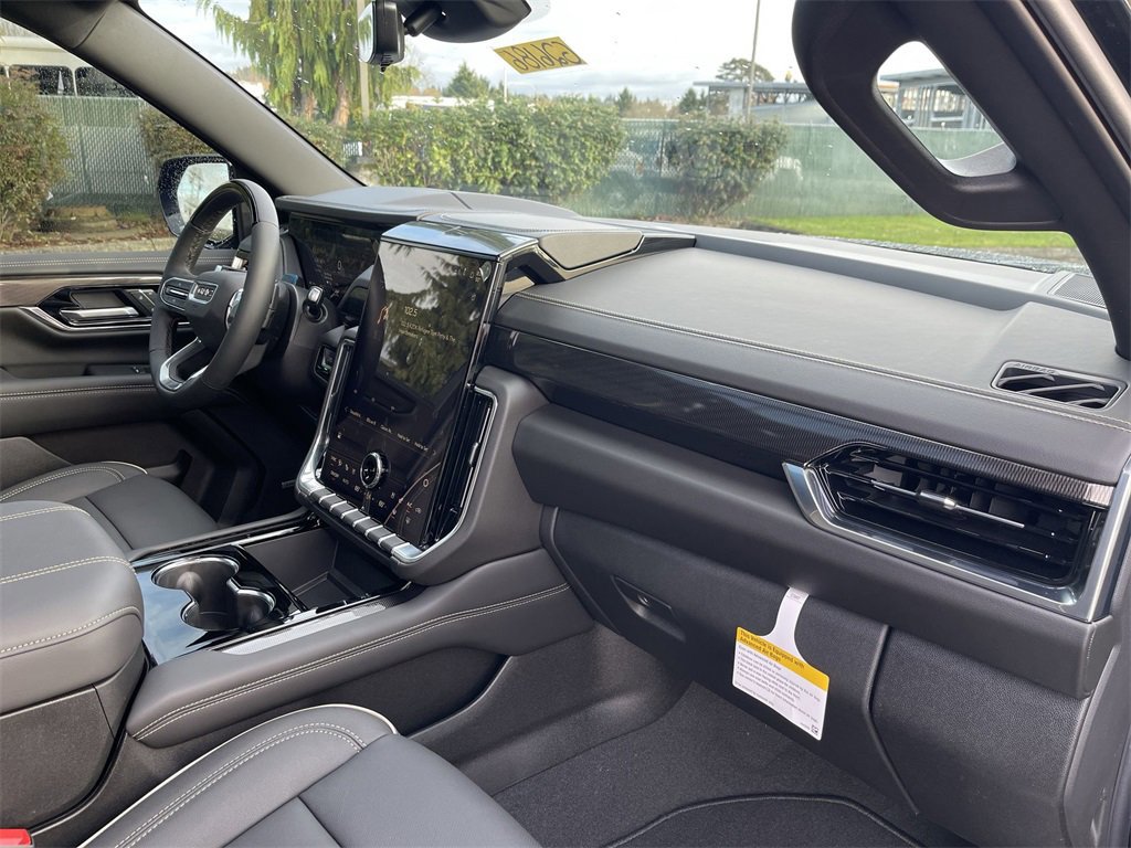 New 2026 GMC Yukon Elevation w/ Elevation Premium Package image 30