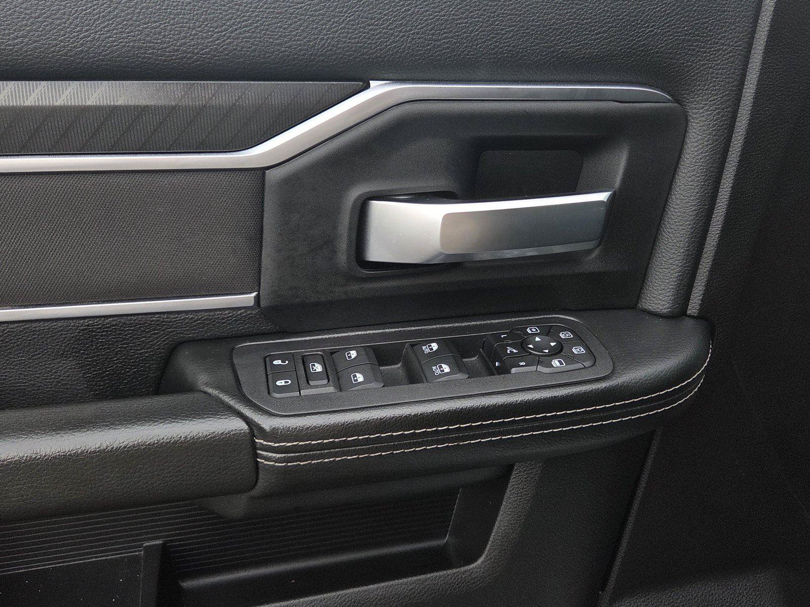 Used 2025 RAM 2500 Big Horn AWD/4WD image 18