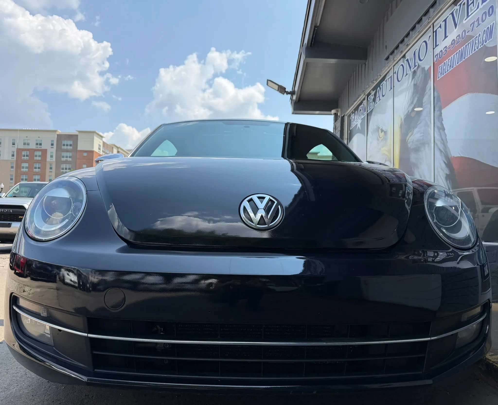 Used 2013 Volkswagen Beetle Turbo FWD image 8