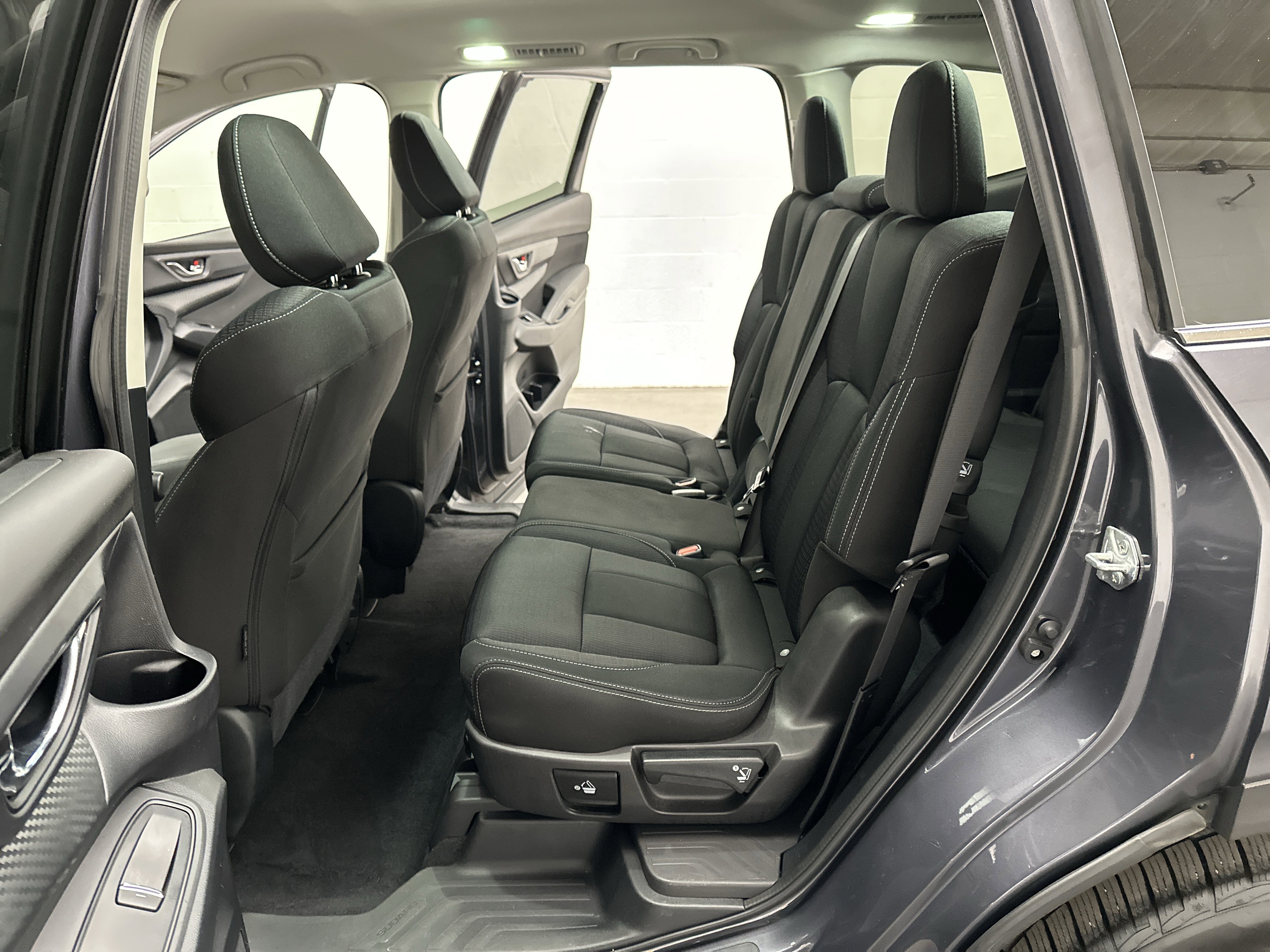 Used 2023 Subaru Ascent Premium w/ Convenience Package image 22
