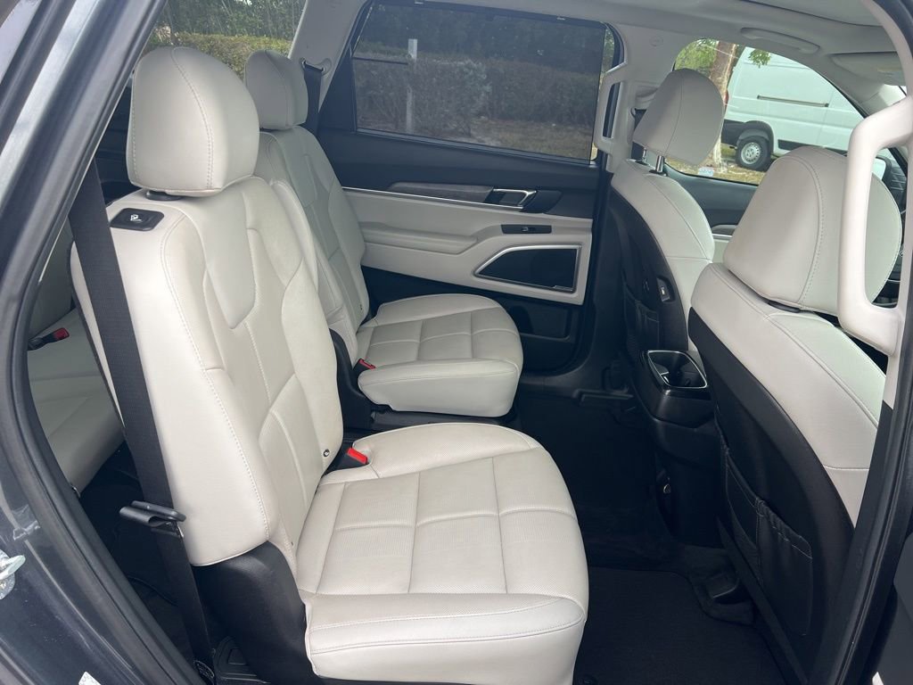 Used 2021 Kia Telluride EX w/ EX Premium Package image 34