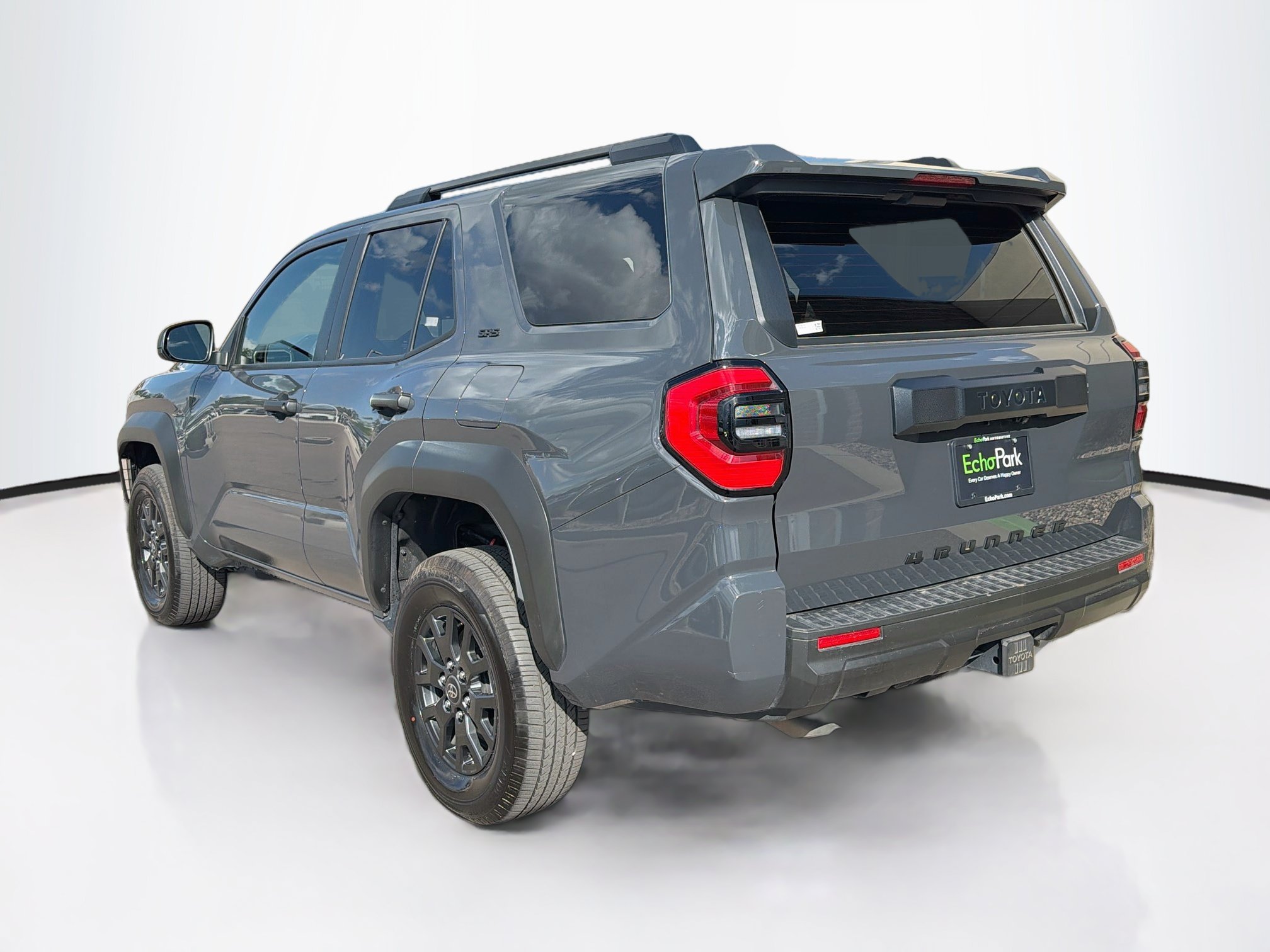 Used 2026 Toyota 4Runner SR5 AWD/4WD image 5