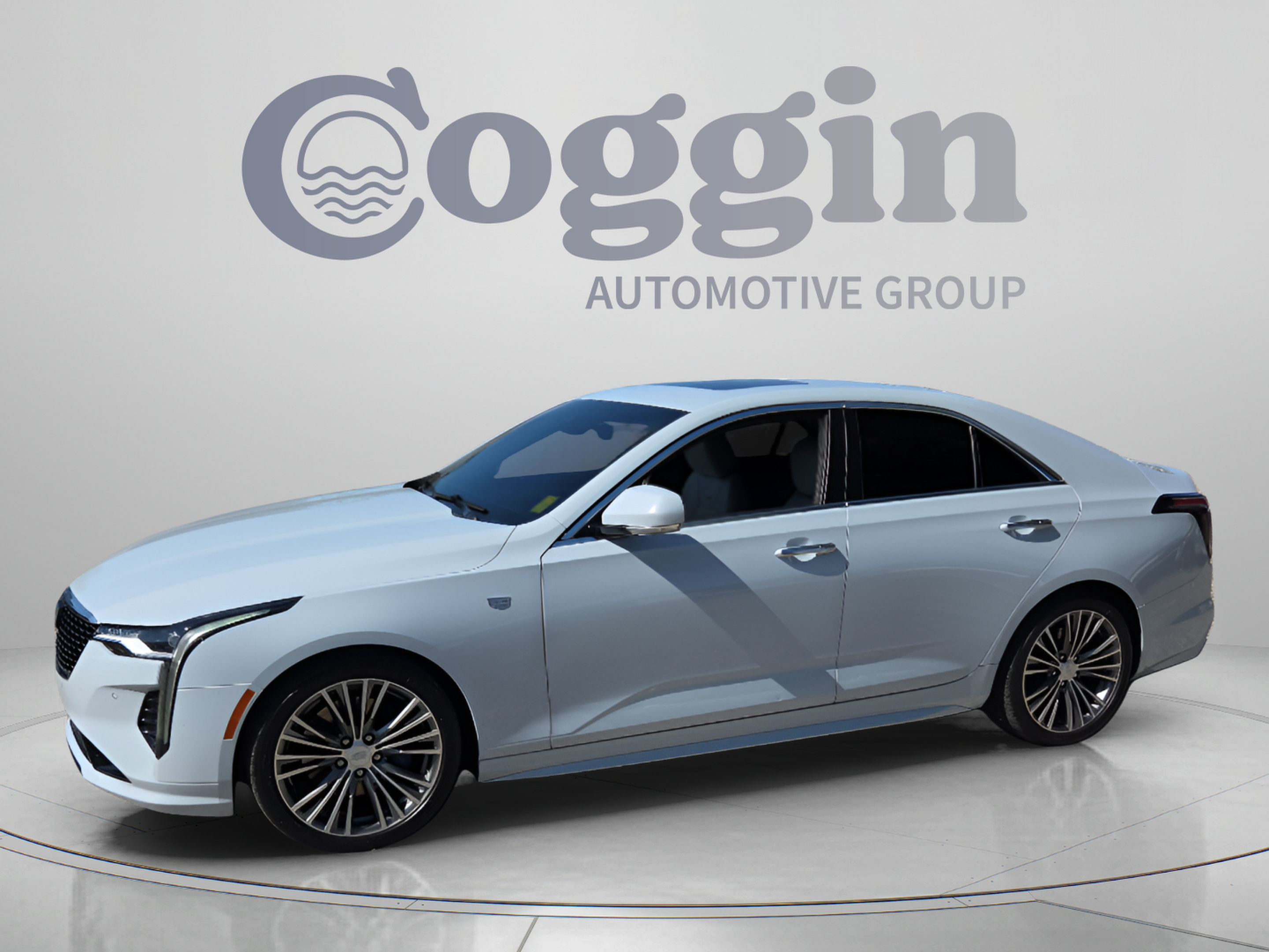 Used 2021 Cadillac CT4 Premium Luxury RWD image 1