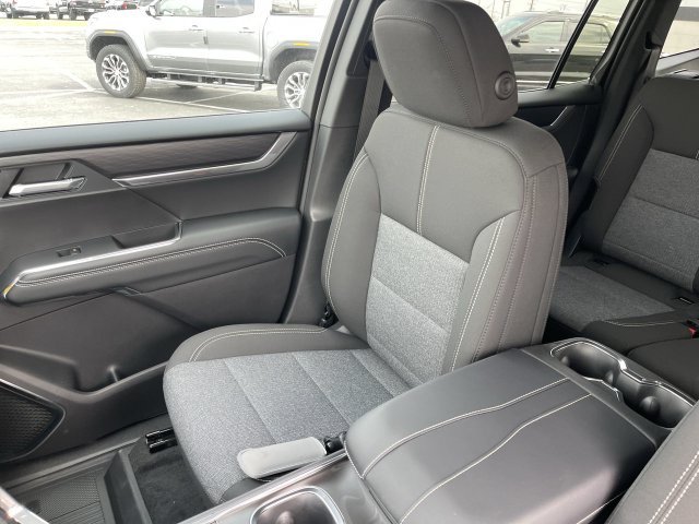 New 2026 GMC Acadia Elevation w/ LPO, Floor Liner Package FWD image 25