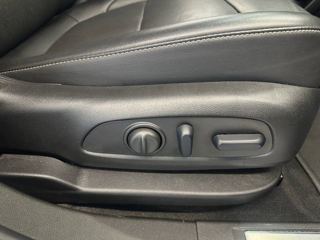 Used 2023 GMC Acadia SLT w/ Elevation Edition FWD image 21