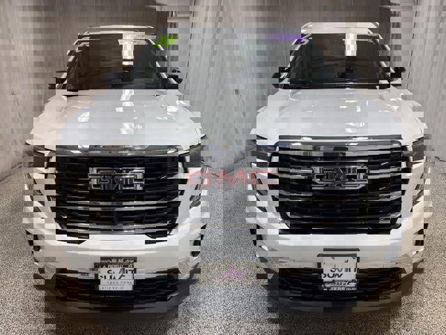 Used 2025 GMC Acadia Elevation image 8