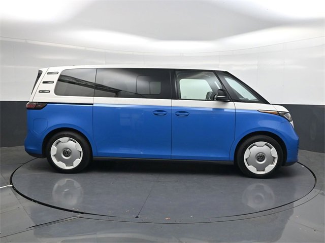 Used 2025 Volkswagen ID. Buzz 1st Edition image 3